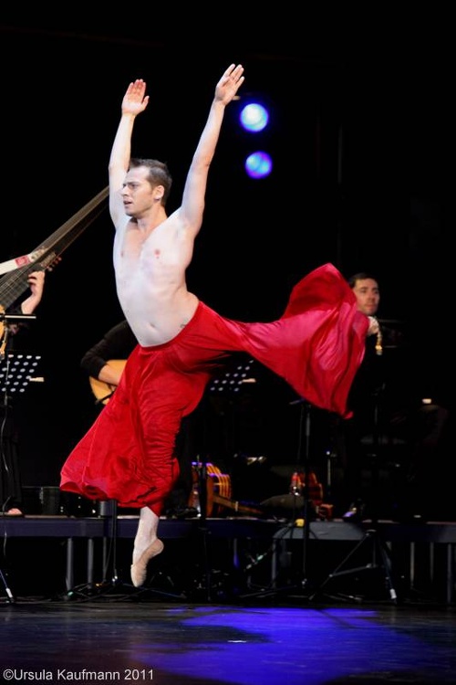 SALTO!,Vincenzo Capezziuto,10.09.2011,Jahrhunderthalle, Ruhrtriennale,Foto Ursula Kaufmann IMG_0881.JPG
