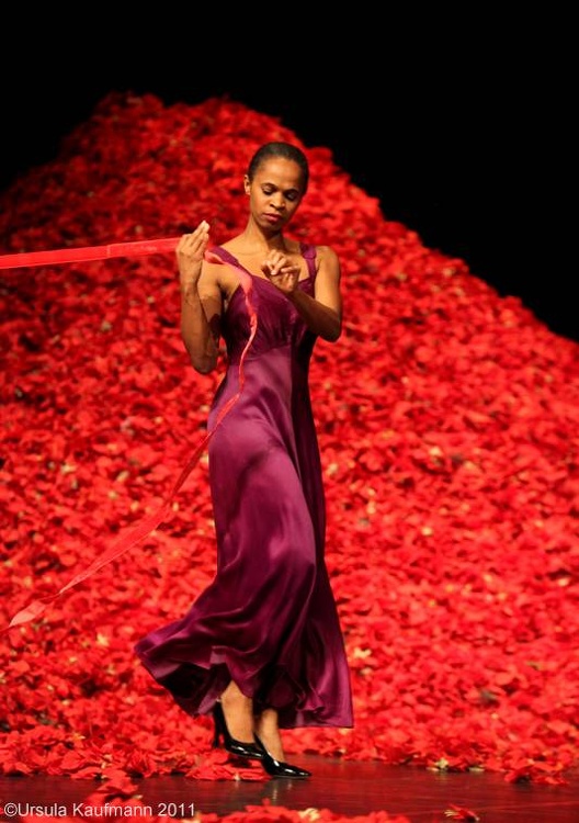 Pina Bausch, Der Fensterputzer, 03.11.2011, Foto Ursula Kaufmann IMG_6973.JPG