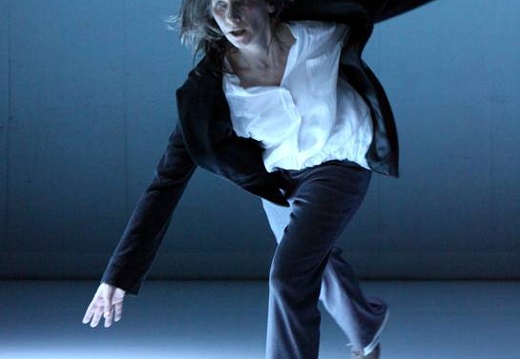 "ROTLICHT", Chr. und Tanz Henrietta Horn