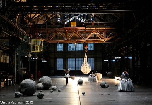 "Europeras 1 & 2" von John Cage
