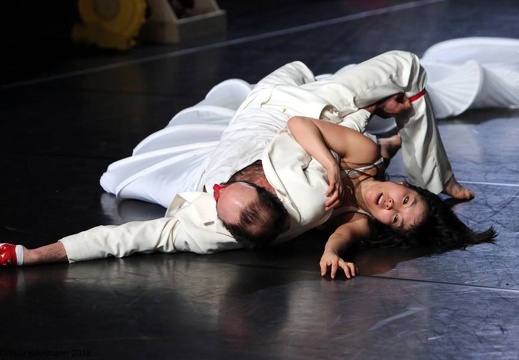Mush-Room - Chor.: Grace Ellen Barkey