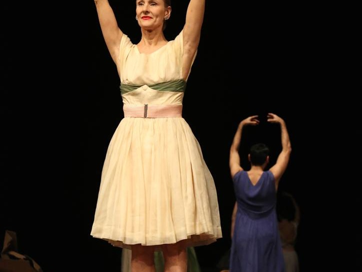 Nelken-Ein Stück von Pina Bausch
