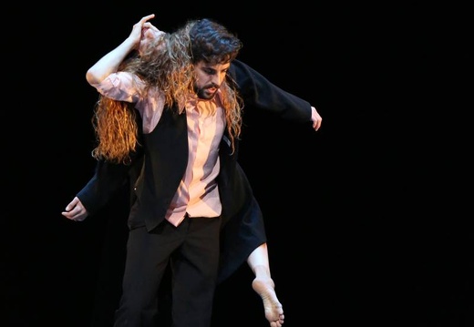 reading tosca, Chr. Toula Limnaios