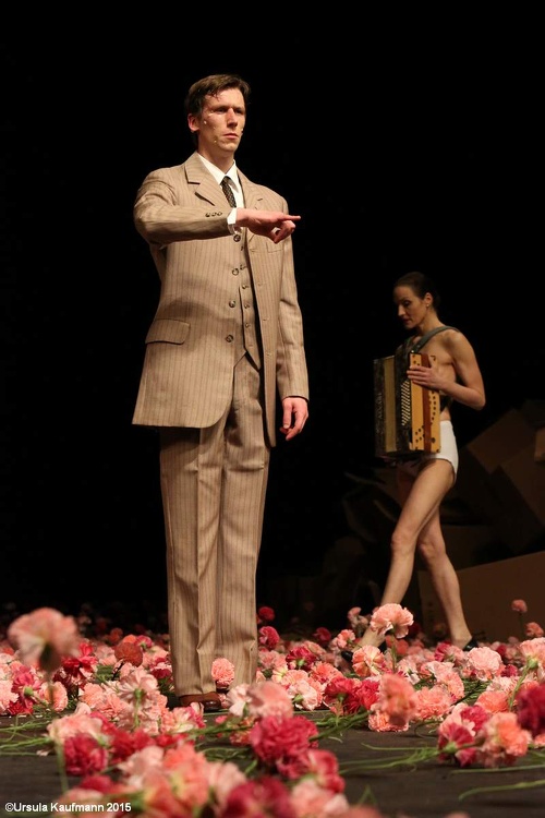 Nelken-Ein St?ck von Pina Bausch, 28.01.2015, Foto Ursula Kaufmann J09A0628.jpg