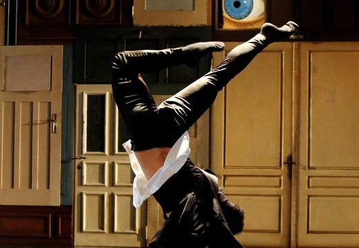 Luis Fernando Bongiovanni - Alice in Wonderland