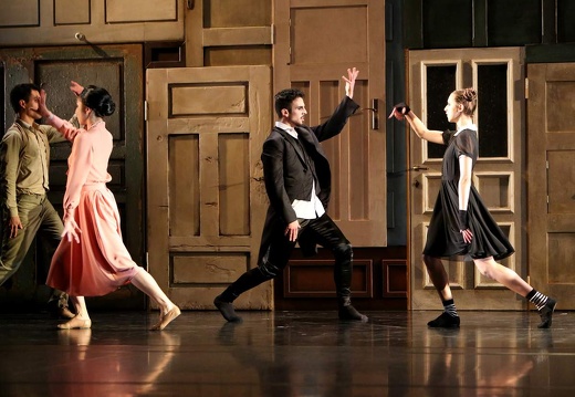 Luis Fernando Bongiovanni - Alice in Wonderland