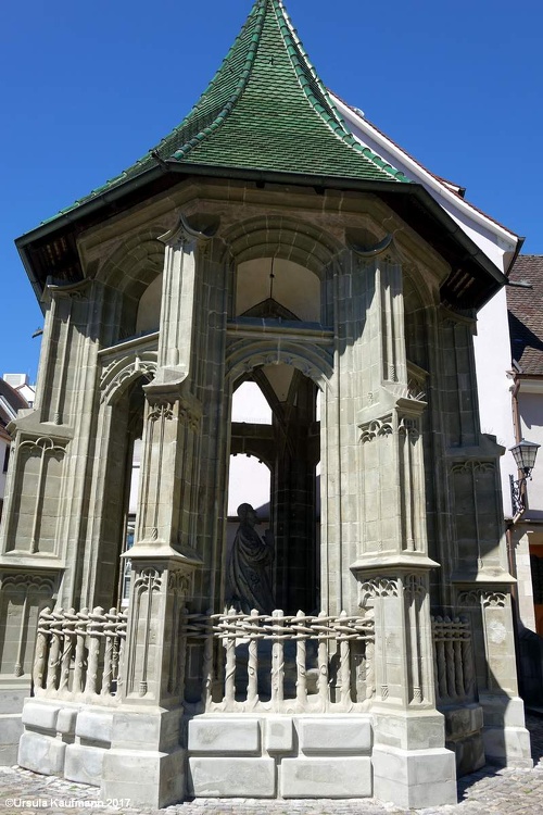 DSC02025.jpg