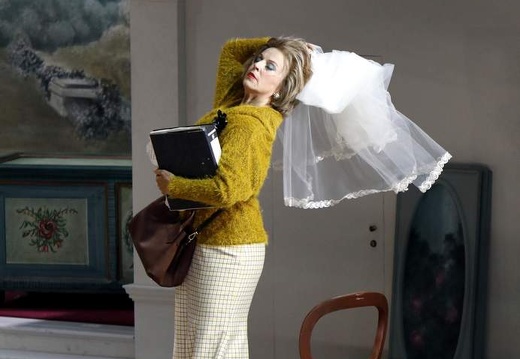 Christof Loy | Le nozze di Figaro | Bühne: Johannes Leiacker | Bayerische Staatsoper | München | OHP 20.10.2017