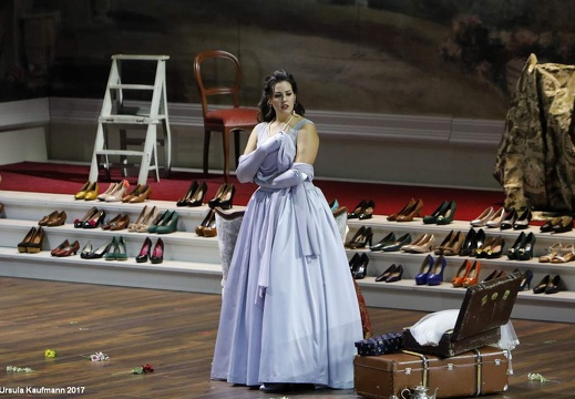 Christof Loy | Le nozze di Figaro | Bühne: Johannes Leiacker | Bayerische Staatsoper | München | OHP 20.10.2017