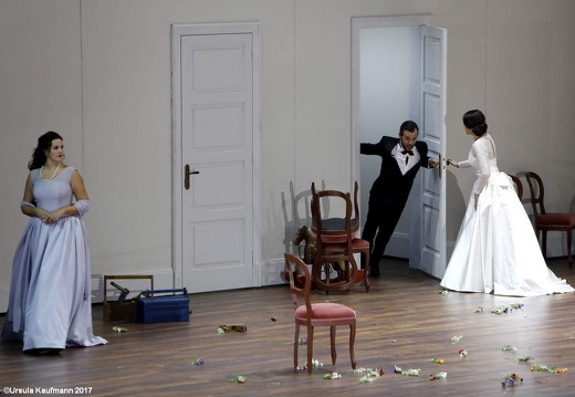 Christof Loy | Le nozze di Figaro | Bühne: Johannes Leiacker | Bayerische Staatsoper | München | OHP 20.10.2017