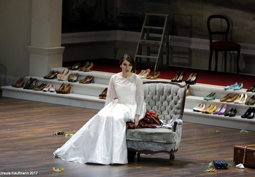 Christof Loy | Le nozze di Figaro | Bühne: Johannes Leiacker | Bayerische Staatsoper | München | OHP 20.10.2017