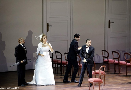 Christof Loy | Le nozze di Figaro | Bühne: Johannes Leiacker | Bayerische Staatsoper | München | OHP 20.10.2017