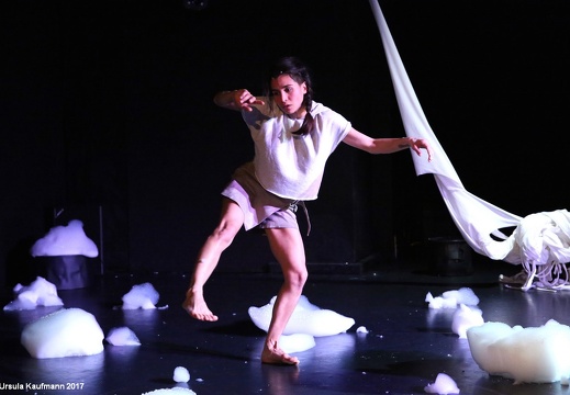 Sabine Seume | STILLE, Tanztheater für Kinder | Premiere 19.11.2017 Fabrik Heeder, Krefeld + tanzhaus nrw