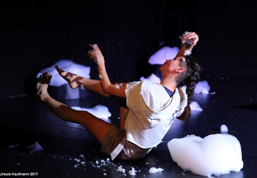 Sabine Seume | STILLE, Tanztheater für Kinder | Premiere 19.11.2017 Fabrik Heeder, Krefeld + tanzhaus nrw