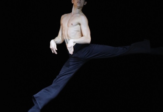 Tanzpreisverleihung an Nele Hertling, Meg Stuart, Goyo Montero - Ballett des Staatstheaters Nürnberg | Gala 22.09.2018 Aalto Theater, Essen