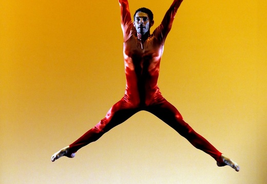 Tanzpreisverleihung an Nele Hertling, Meg Stuart, Goyo Montero - Ballett des Staatstheaters Nürnberg | Gala 22.09.2018 Aalto Theater, Essen