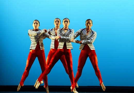 Tanzpreisverleihung an Nele Hertling, Meg Stuart, Goyo Montero - Ballett des Staatstheaters Nürnberg | Gala 22.09.2018 Aalto Theater, Essen