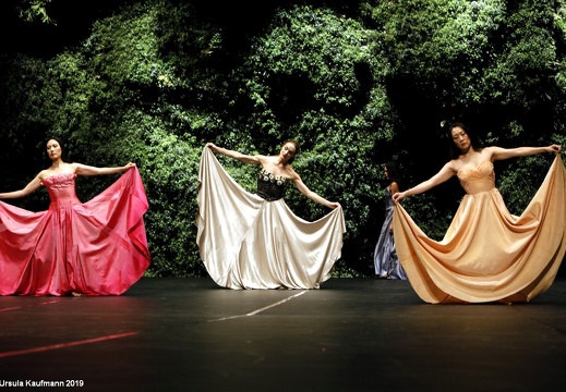Wiesenland - Ein Stück von Pina Bausch | Tanztheater Wuppertal | 15.11.2019