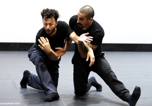 Brigel Gjoka / Rauf-Rubberlegz-Yasit | Neighbours | in Zusammenarbeit mit William Forsythe | Premiere 28.11.2019, PACT Zollverein, Essen