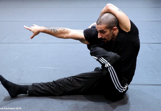 Brigel Gjoka / Rauf-Rubberlegz-Yasit | Neighbours | in Zusammenarbeit mit William Forsythe | Premiere 28.11.2019, PACT Zollverein, Essen