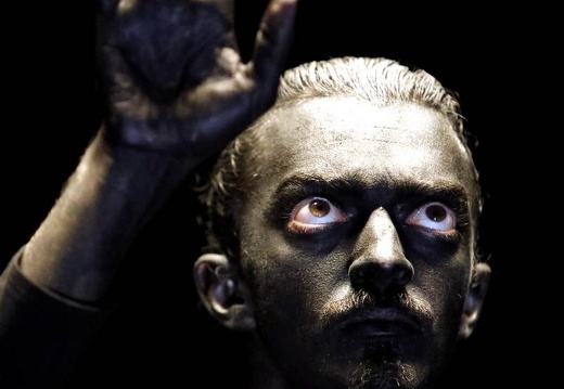 Emanuele Soavi | AUREA | Tanzinstallation | tanzfaktur Köln | 30.09.2020