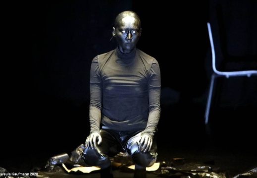 Emanuele Soavi | AUREA | Tanzinstallation | tanzfaktur Köln | 30.09.2020