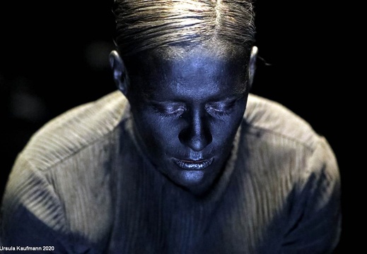 Emanuele Soavi | AUREA | Tanzinstallation | tanzfaktur Köln | 30.09.2020