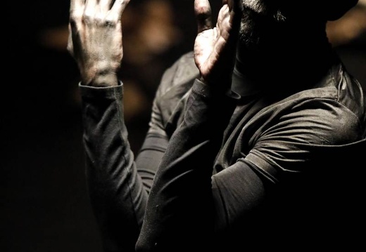 Emanuele Soavi | AUREA | Tanzinstallation | tanzfaktur Köln | 30.09.2020