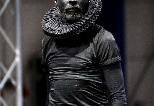 Emanuele Soavi | AUREA | Tanzinstallation | tanzfaktur Köln | 30.09.2020