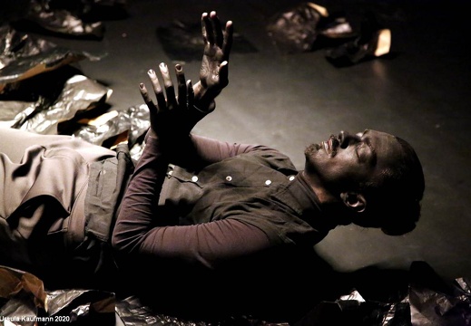 Emanuele Soavi | AUREA | Tanzinstallation | tanzfaktur Köln | 30.09.2020