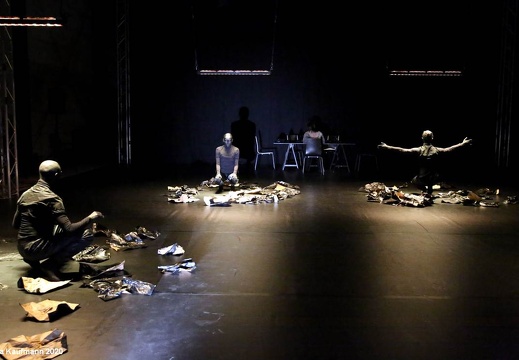 Emanuele Soavi | AUREA | Tanzinstallation | tanzfaktur Köln | 30.09.2020
