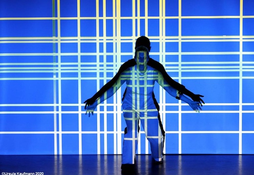 Henrietta Horn | CONTRAPUNCTUS I° | Video + Licht Reinhard Hubert | Fabrik Heeder, Krefeld, 09.10.2020