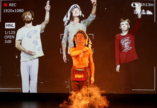 Theater Marabu | Morgen ist heute gestern | Regie:T.Jücker,C.Overkamp | Chr.: T.Weikamp, C.Vanek | 20.10.2020