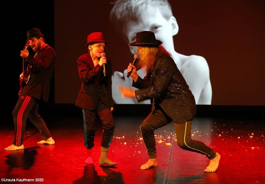 Theater Marabu | Morgen ist heute gestern | Regie:T.Jücker,C.Overkamp | Chr.: T.Weikamp, C.Vanek | 20.10.2020