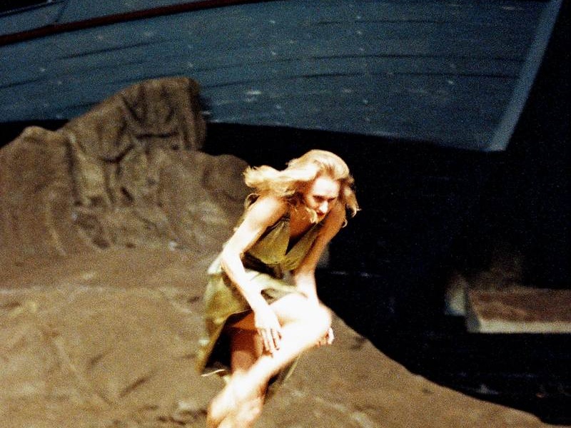 Uraufführung | Das Stück mit dem Schiff | Ein Stück von Pina Bausch | Tanztheater Wuppertal | 1993