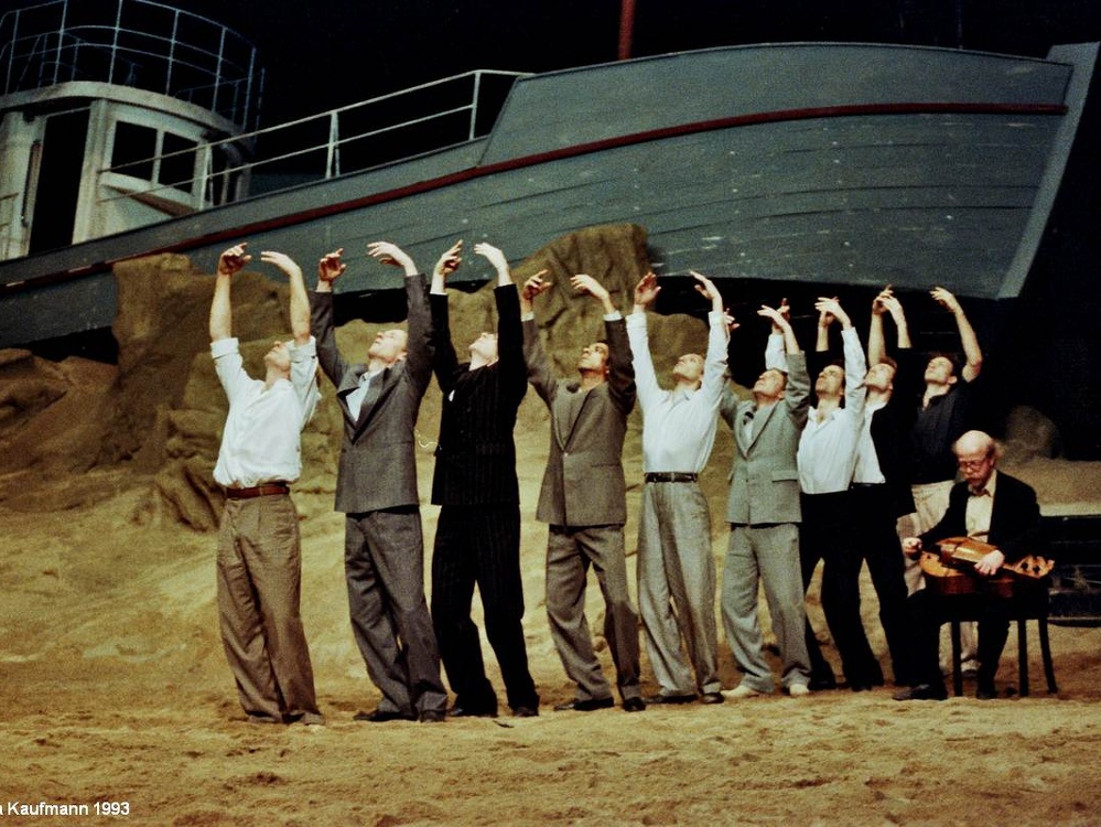 Uraufführung | Das Stück mit dem Schiff | Ein Stück von Pina Bausch | Tanztheater Wuppertal | 1993