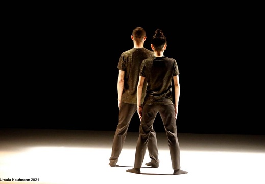 Yibu Dance | Whirling Ladder | Between | Chr. Chun Zhang & Kai Strahtmann | Fabrik Heeder, Krefeld, 27.05.2021