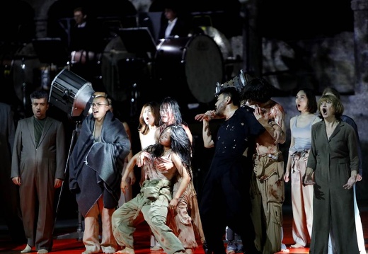 "Intolleranza 1960" von Luigi Nono, Regie Jan Lauwers, Felsenreitschule, Salzburger Festspiele 2021, Premiere 15.08.2021
