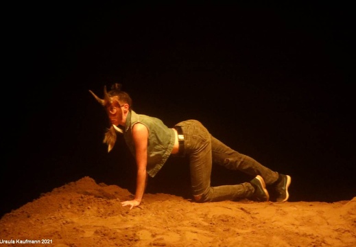 Amanda Pina | Danza Y Frontera | Endangered Human Movements Vol IV | 26.08.2021 | PACT Zollverein | Ruhrtriennale