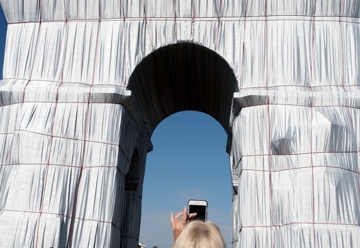 L'Arc de Triomphe, Christo Paris, 18.09.2021, Foto Ursula Kaufmann DSCF1486