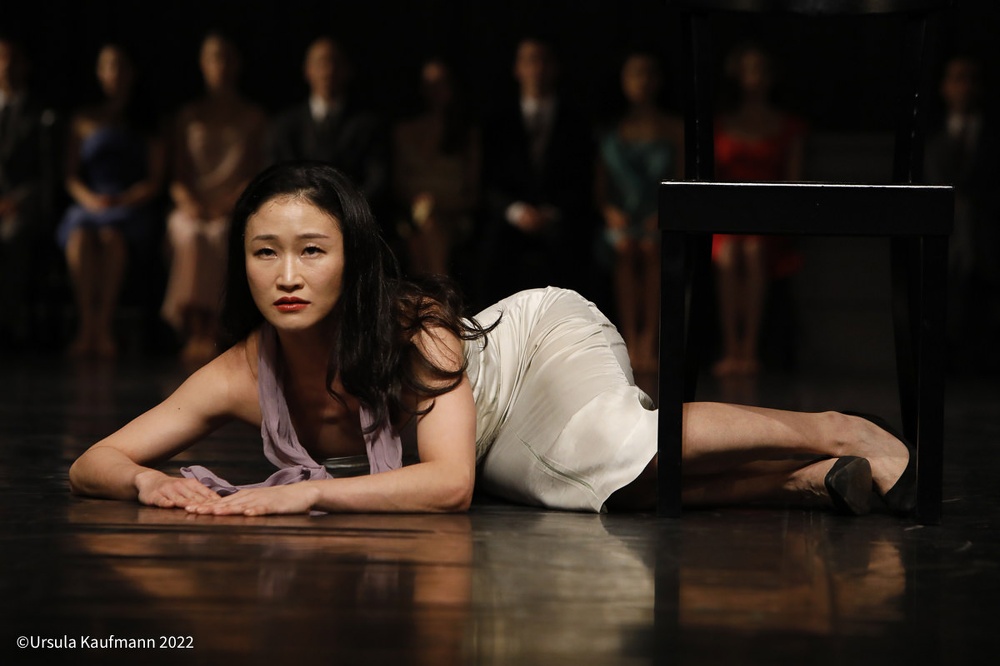 pina-bausch_kontakthof00005.jpg