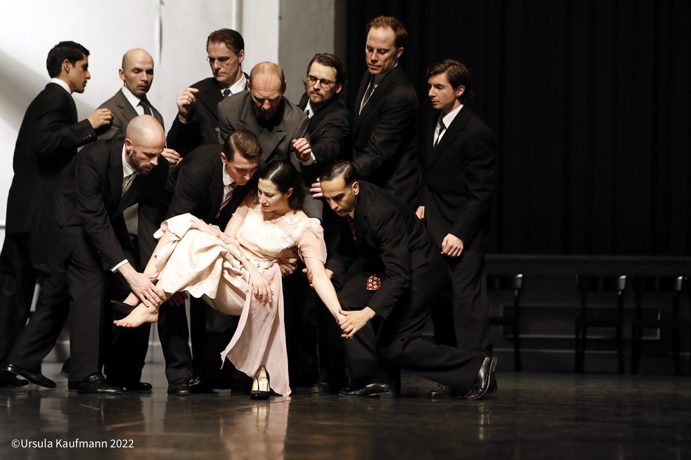 pina-bausch_kontakthof00033.jpg