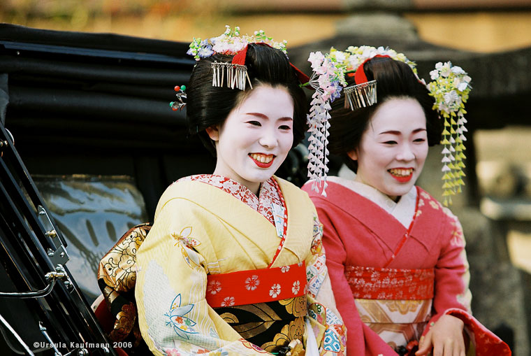 Geishas in Kyoto - 2006