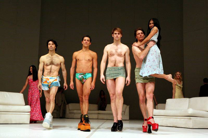 Agua-Ein Stück von Pina Bausch,19.11.2010, Foto Ursula Kaufmann IMG_3425.JPG