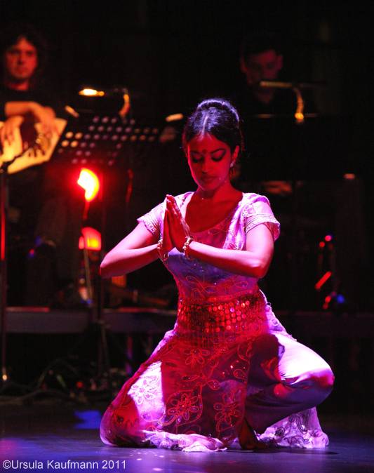 SALTO!,Shany Mathew,10.09.2011,Jahrhunderthalle,Ruhrtriennale, Foto Ursula Kaufmann IMG_1125.JPG