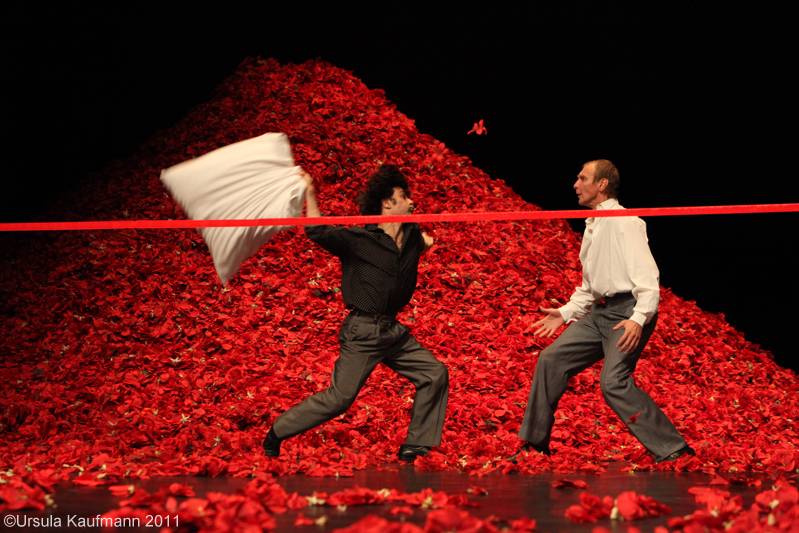 Pina Bausch, Der Fensterputzer, 03.11.2011, Foto Ursula Kaufmann IMG_6987.JPG