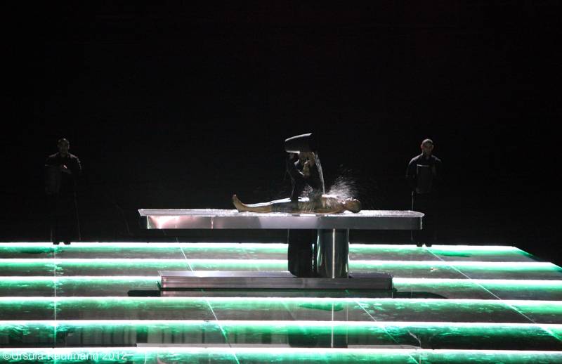 Prometheus, Regie Lemi Ponifasio, 16.09.2012, Ruhrtriennale, Kraftzentrale Duisburg, Foto Ursula Kaufmann IMG_2134.JPG