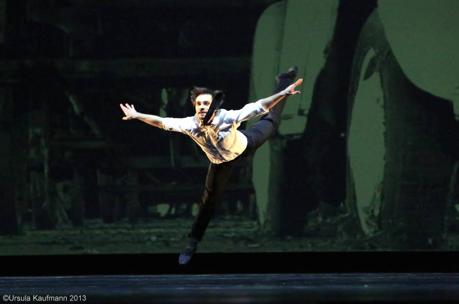 Tanzpreis 2013, Ballett-Gala, 02.03.2013, Denis Untila, Foto Ursula Kaufmann J09A0982.JPG