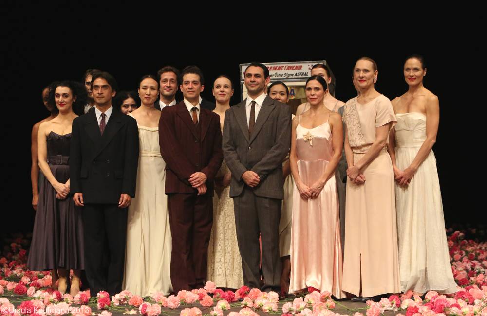 Nelken-Ein Stück von Pina Bausch